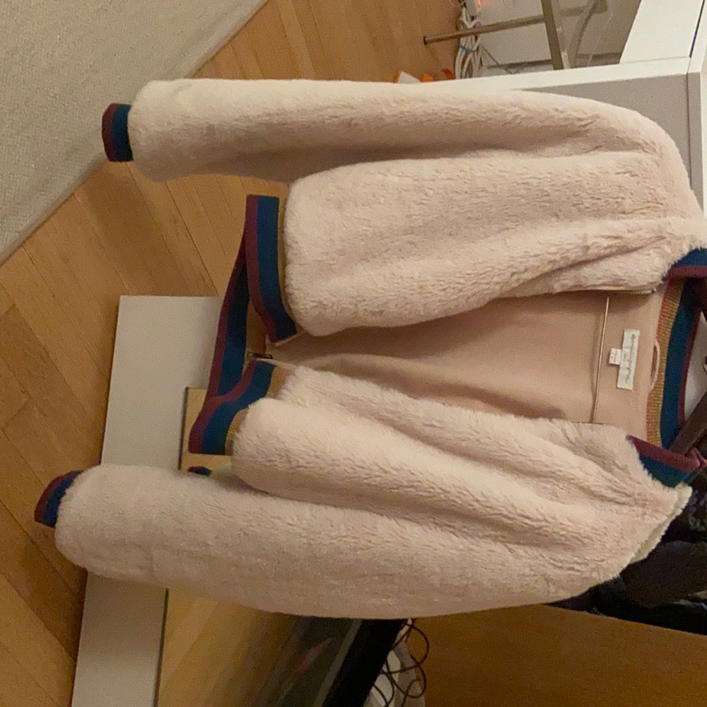 Spiritual gangster light coat